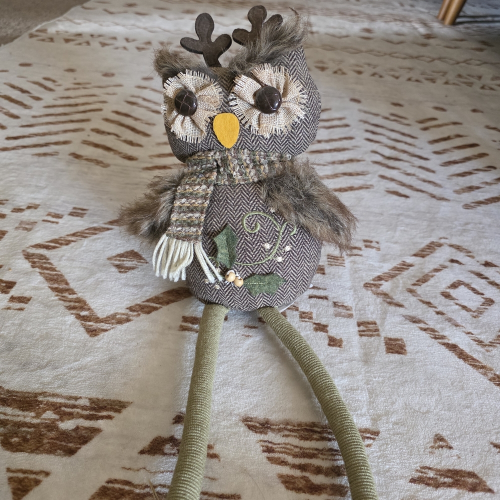 Charming Owl Decor with Scarf - Brown and Green